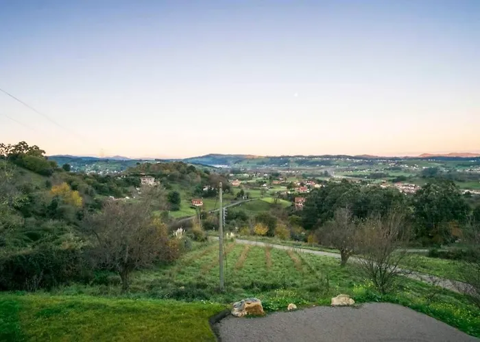 Vila La De Carmen, Entre Santander Y Cabarceno. *