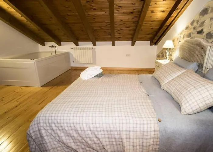 Willa La De Carmen, Entre Santander Y Cabarceno.