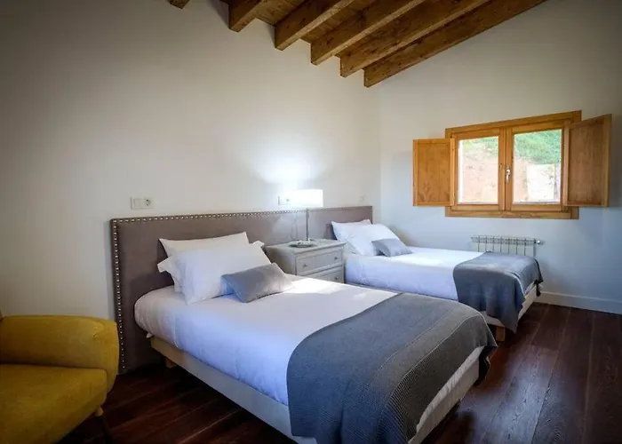 La De Carmen, Entre Santander Y Cabarceno. Liano